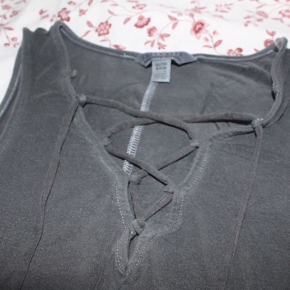 Tank - Picture 1 of 2